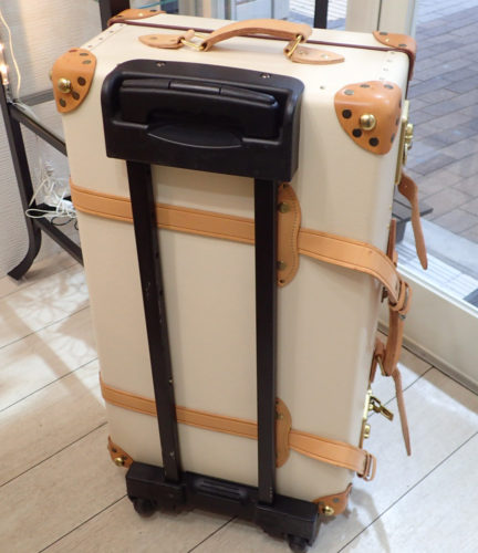 グローブトロッターのスーツケース