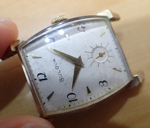 ブローバ(Cal.10BT)の手巻きアンティーク時計